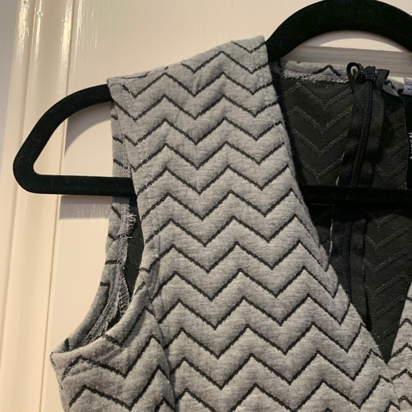 Design Lab Dress - Picture 4 of 9